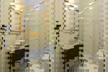 Meroddi Galata Mansion