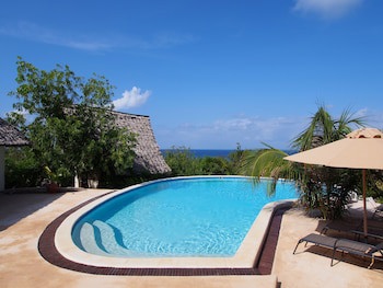 Sunshine Marine Lodge