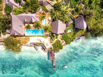 Sunshine Marine Lodge