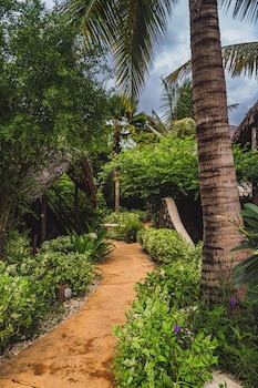 Sunshine Marine Lodge