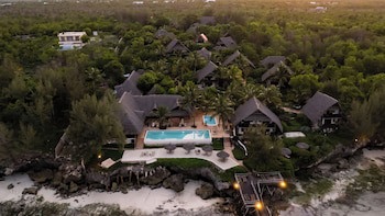 Sunshine Marine Lodge