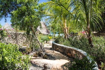 Sunshine Marine Lodge