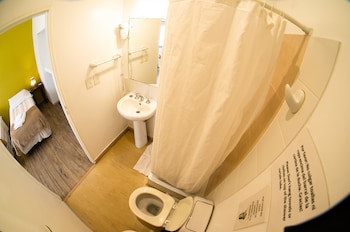 Ba Stop Hotel House