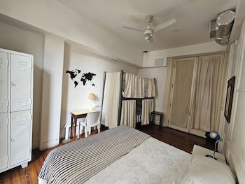 Ba Stop Hotel House