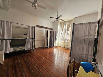 Ba Stop Hotel House