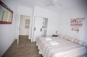 Ba Stop Hotel House