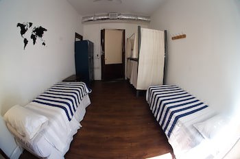 Ba Stop Hotel House