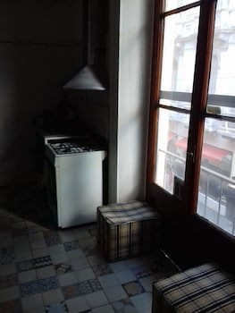Ba Stop Hotel House