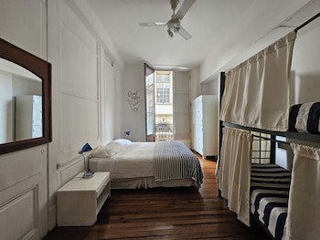 Ba Stop Hotel House