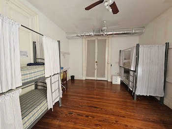 Ba Stop Hotel House
