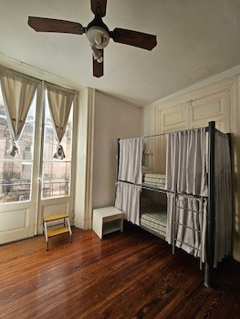 Ba Stop Hotel House