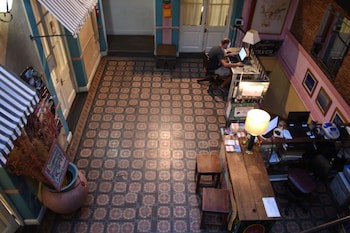 Ba Stop Hotel House