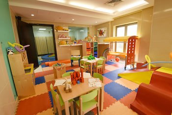 Bahi Ajman Palace Hotel