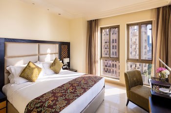 Bahi Ajman Palace Hotel
