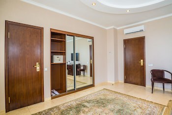 Royal Petrol Hotel