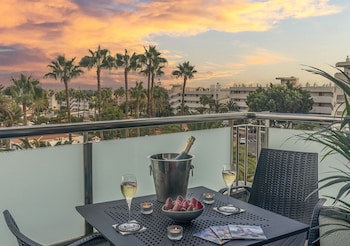 Axelbeach Maspalomas Apartments & Lounge Club - Adults Only