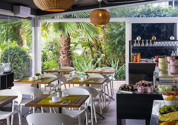 Axelbeach Maspalomas Apartments & Lounge Club - Adults Only