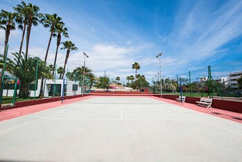 Axelbeach Maspalomas Apartments & Lounge Club - Adults Only