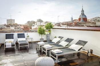 Eric Vokel Madrid Suites
