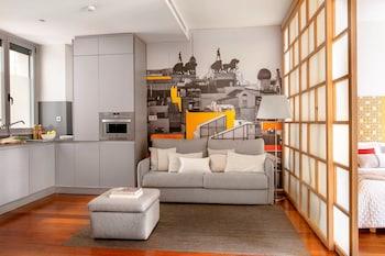 Eric Vokel Madrid Suites