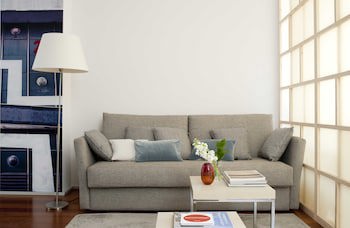 Eric Vokel Madrid Suites