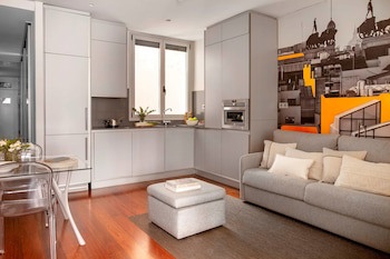 Eric Vokel Madrid Suites