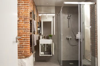 Eric Vokel Madrid Suites