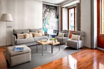 Eric Vokel Madrid Suites