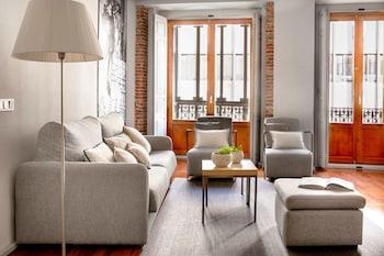 Eric Vokel Madrid Suites