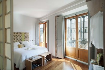 Eric Vokel Madrid Suites