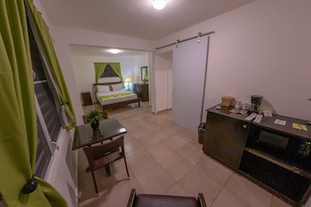 Casa Verde Hotel