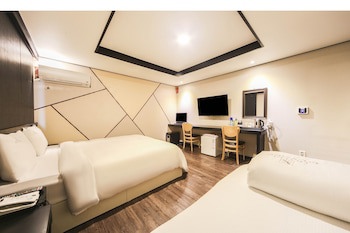 Elysee Hotel