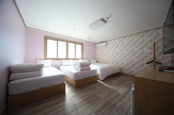 Elysee Hotel