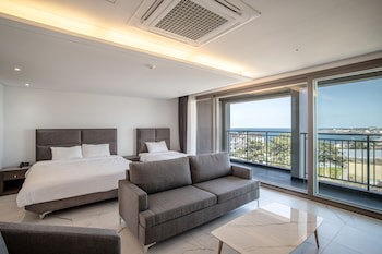 Boutique Villa De Aewol