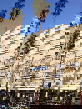 Sun Hall Beach Hotel Apts.