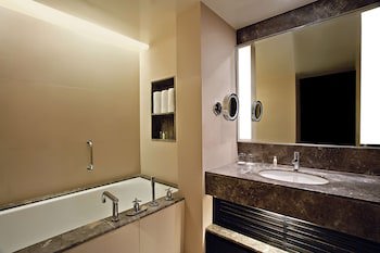 Doubletree Suites By Hilton Bengaluru Outer Ring Road