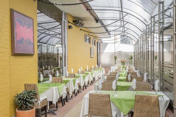 Apartamentos Regency La Feria