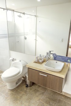 Apartamentos Regency La Feria