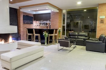 Apartamentos Regency La Feria