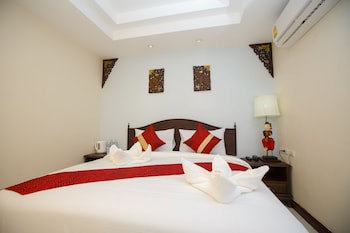 Chang Siam Inn