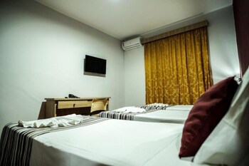 Hotel Euro Suite Pocos De Caldas By Nacional Inn