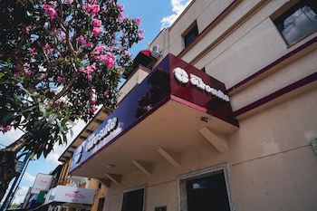 Hotel Euro Suite Pocos De Caldas By Nacional Inn