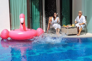 Absolute Twin Sands Resort & Spa