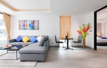 Absolute Twin Sands Resort & Spa