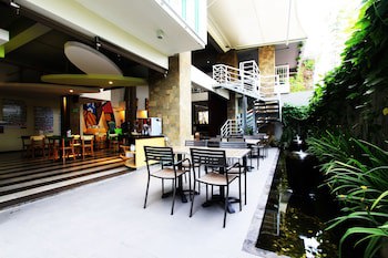 Maxonehotels At Bukit Jimbaran