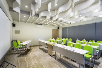 Maxonehotels At Bukit Jimbaran