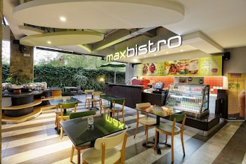 Maxonehotels At Bukit Jimbaran