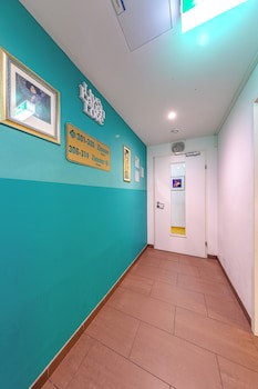 A&T Hotel & Hostel