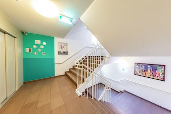 A&T Hotel & Hostel