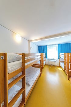 A&T Hotel & Hostel